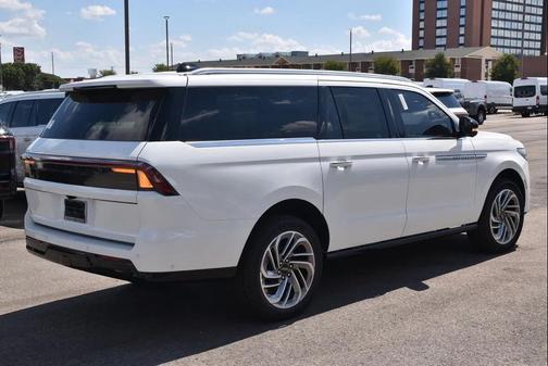2025 Lincoln Navigator Reserve