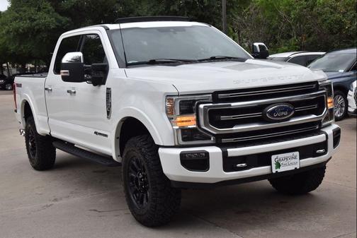 Oxford White 2022 Ford F-350 Platinum