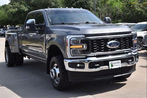 Carbonized Gray Metallic 2024 Ford F-350 Lariat
