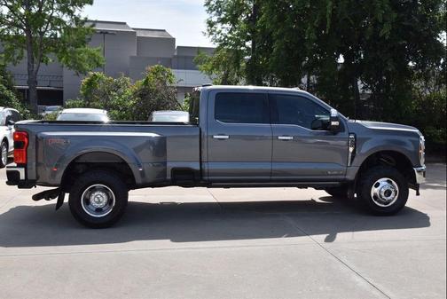 Carbonized Gray Metallic 2024 Ford F-350 Lariat