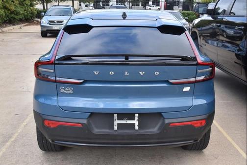 2023 Volvo C40 Recharge Pure Electric Twin Plus