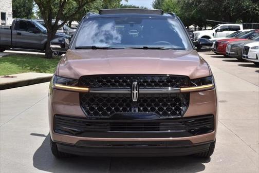 2025 Lincoln Navigator Black Label