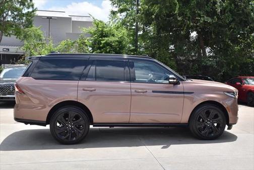 2025 Lincoln Navigator Black Label