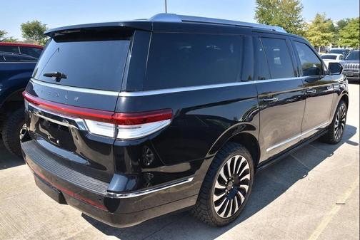 2022 Lincoln Navigator Black Label