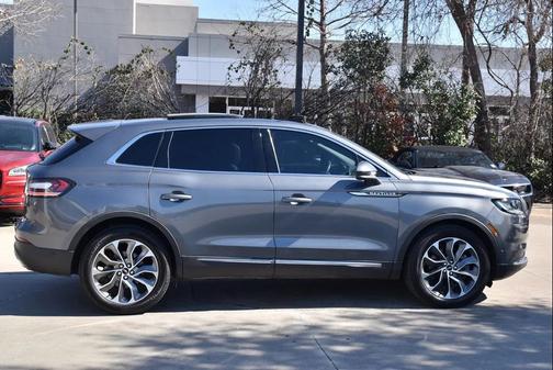 2022 Lincoln Nautilus Reserve