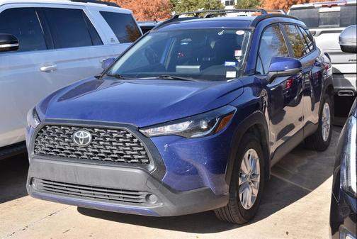 2024 Toyota Corolla Cross LE