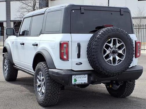 2025 Ford Bronco Badlands