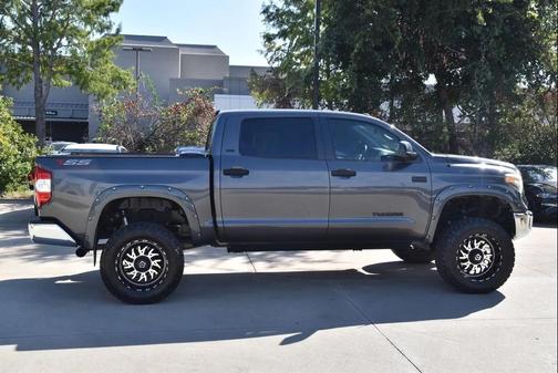 2019 Toyota Tundra SR5
