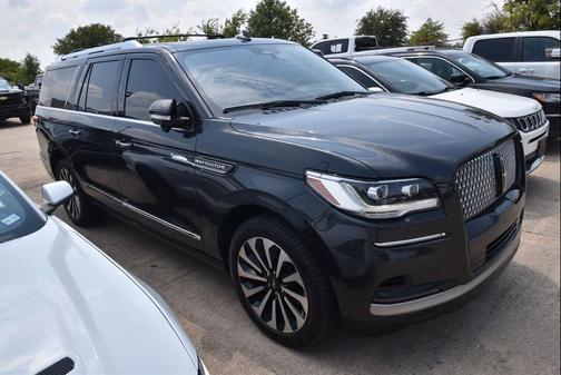 2023 Lincoln Navigator Reserve