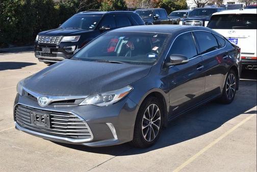 2018 Toyota Avalon Hybrid XLE Premium