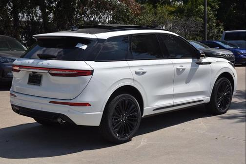 2025 Lincoln Corsair Premiere