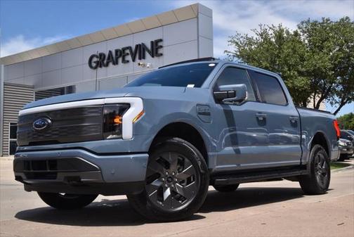 2023 Ford F-150 Lightning LARIAT