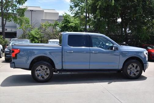 2023 Ford F-150 Lightning LARIAT