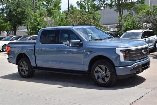 2023 Ford F-150 Lightning LARIAT