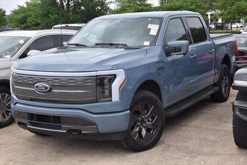 2023 Ford F-150 Lightning LARIAT