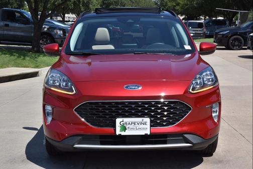 2022 Ford Escape Titanium