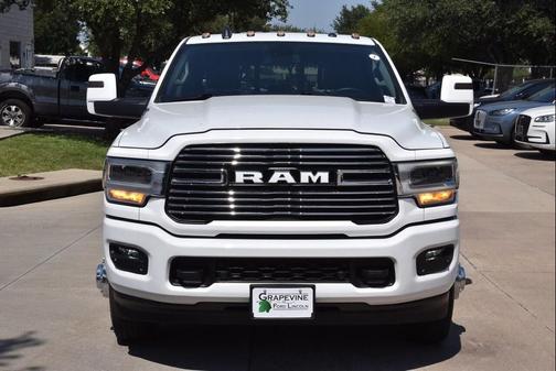 2024 RAM 3500 Laramie Crew Cab 4x4 8' Box