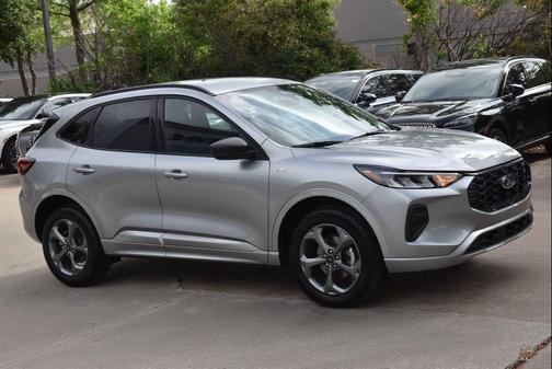 Iconic Silver Metallic 2024 Ford Escape ST-Line