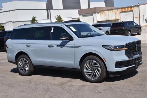 2025 Lincoln Navigator Reserve