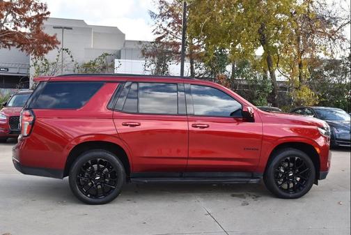 2022 Chevrolet Tahoe 4WD RST