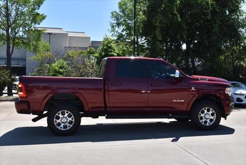 2020 RAM 2500 Laramie Crew Cab 4X4 6'4' Box