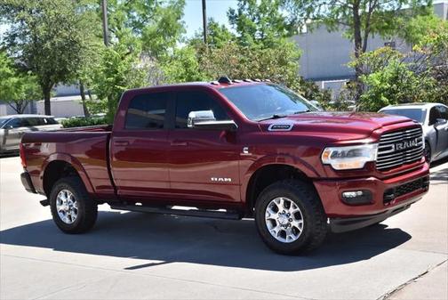 2020 RAM 2500 Laramie Crew Cab 4X4 6'4' Box