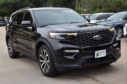 Agate Black Metallic 2023 Ford Explorer ST-Line
