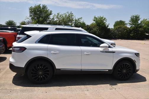2022 Lincoln Nautilus Black Label
