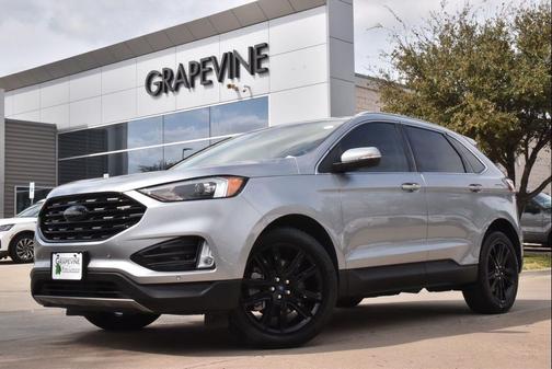 Iconic Silver Metallic 2022 Ford Edge Titanium