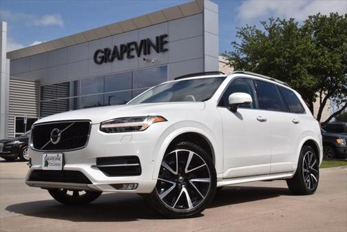 2019 Volvo XC90 T6 Momentum