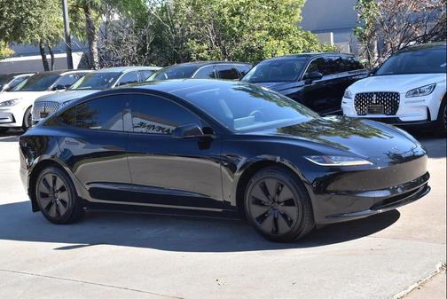 2025 Tesla Model 3 Long Range