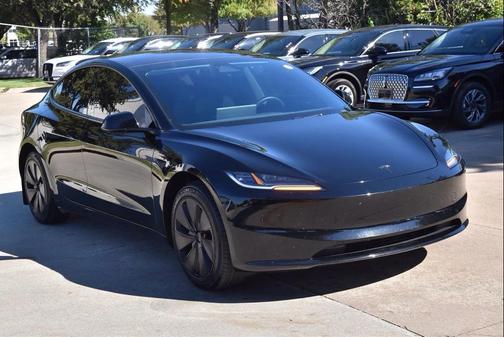 2025 Tesla Model 3 Long Range