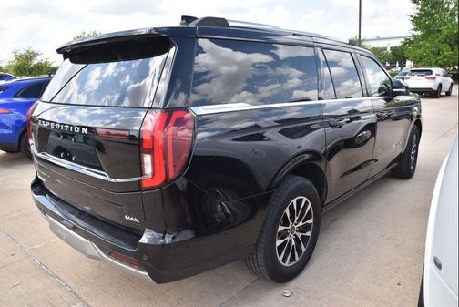 Agate Black 2025 Ford Expedition Max Platinum