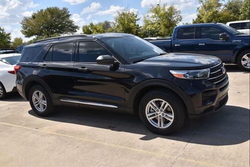 Agate Black Metallic 2023 Ford Explorer XLT