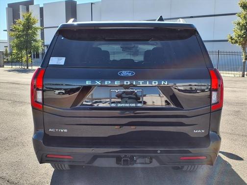 2025 Ford Expedition Max Active 4x2