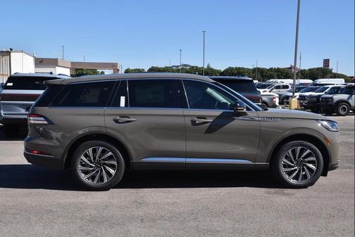2026 Lincoln Aviator Premiere