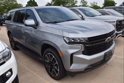 Sterling Gray Metallic 2024 Chevrolet Suburban RST