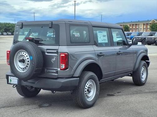 2025 Ford Bronco Base