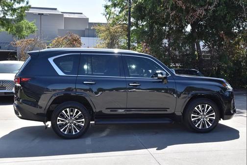 2024 Lexus LX 600 Premium