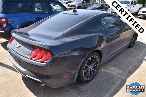 2022 Ford Mustang EcoBoost