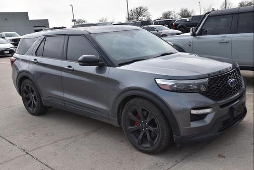 2022 Ford Explorer ST