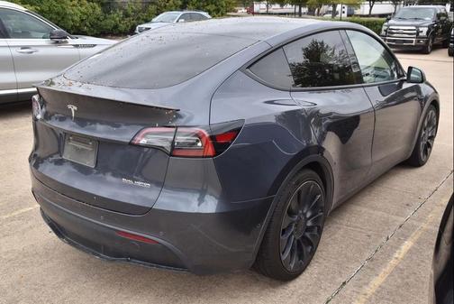 2022 Tesla Model Y Performance Dual Motor All-Wheel Drive
