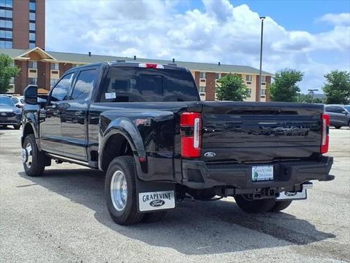 2025 Ford F-350 Platinum