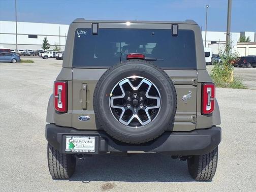 2025 Ford Bronco Outer Banks