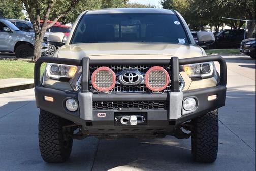 2016 Toyota Tacoma Base