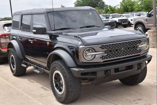 Shadow Black 2023 Ford Bronco Badlands