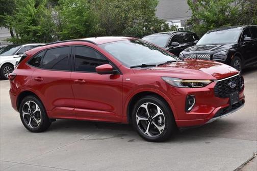 2023 Ford Escape ST-Line Elite