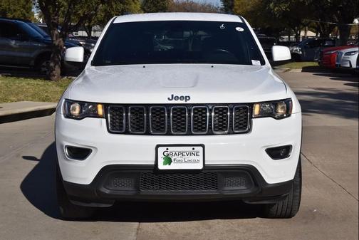 2020 Jeep Grand Cherokee Laredo
