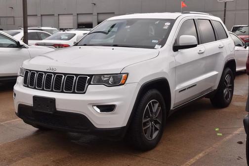 2020 Jeep Grand Cherokee Laredo