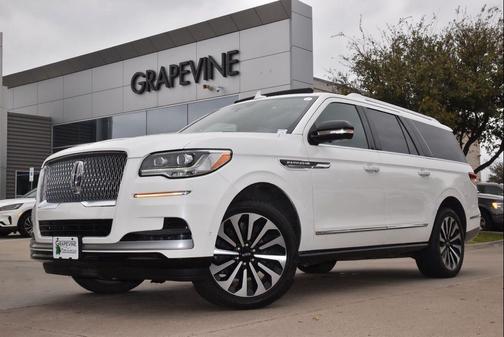 Pristine White Metallic Tri-Coat 2023 Lincoln Navigator Reserve